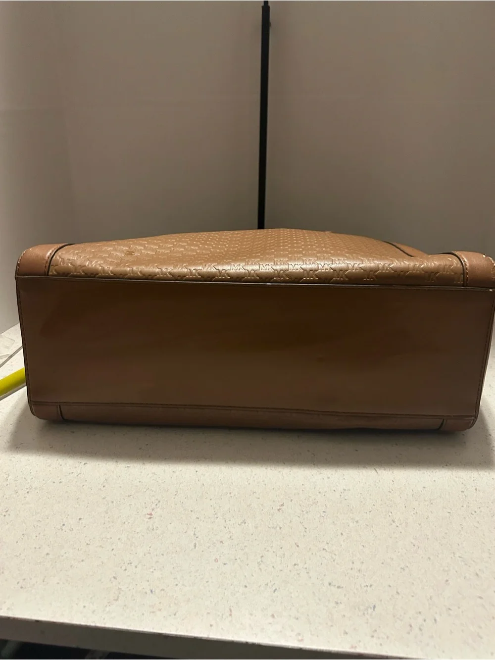 Michael Kors Tan Quilted Leather Tote with Gold Logo - Picture 4 of 14